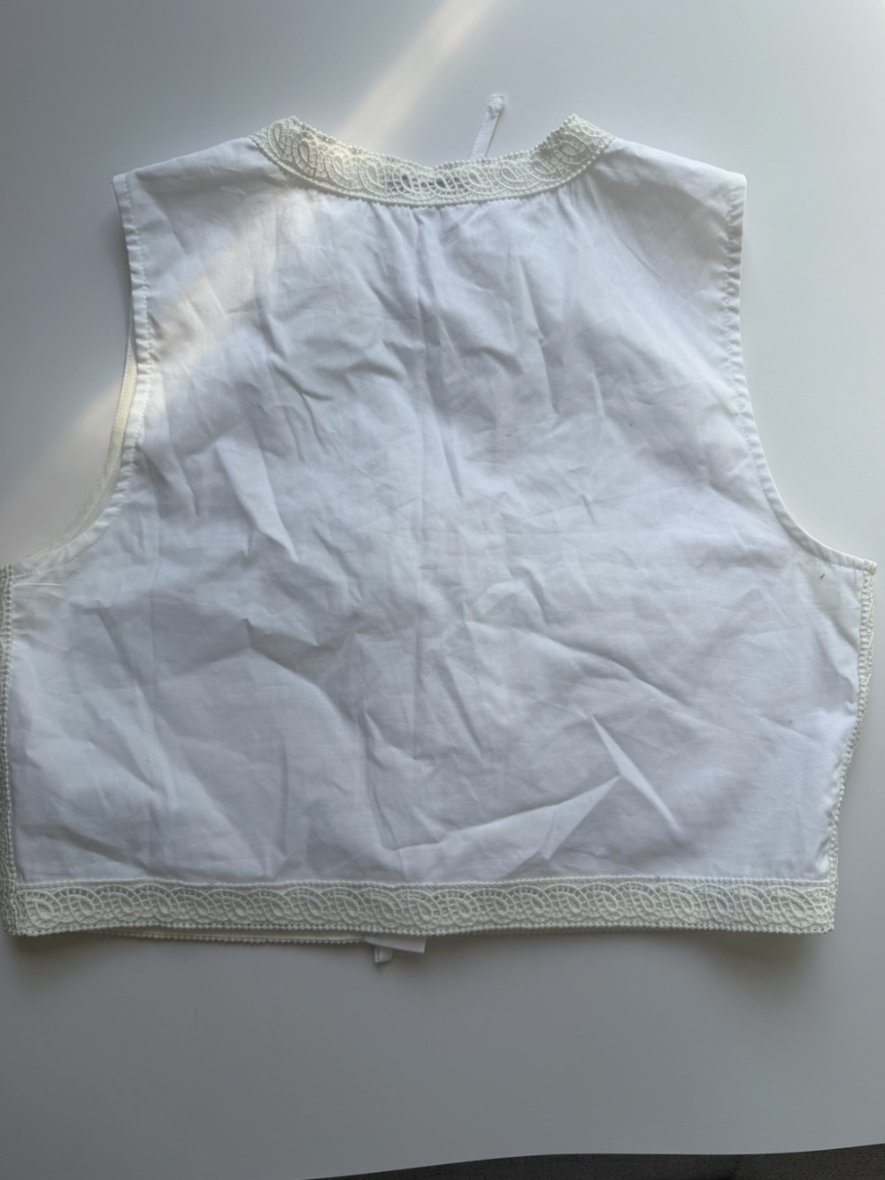 Moon River White Embroidered Lace Tie Front Vest Boho Cottagecore - Picture 7 of 8